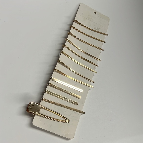 16 Piece Goldtone Barrette Set - Picture 3 of 4